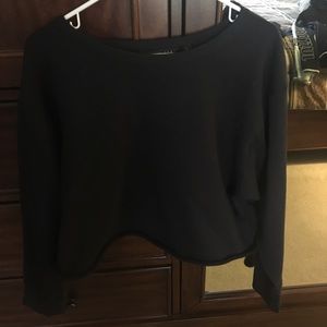 Athleta cropped black sweatshirt